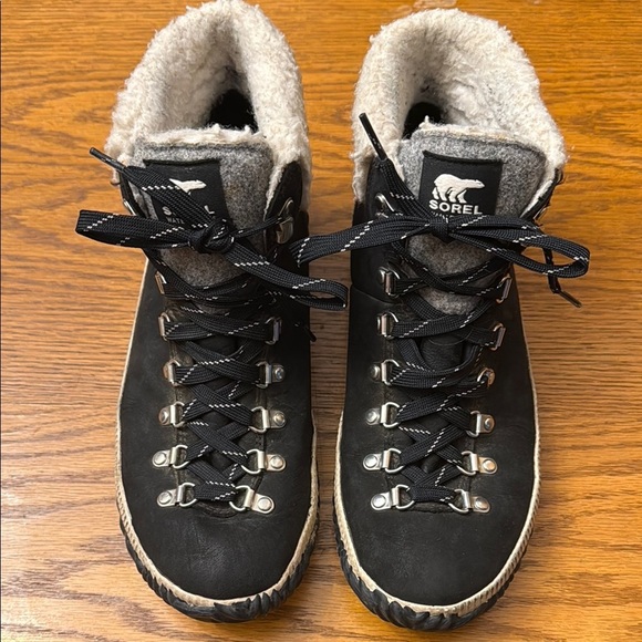 Sorel Black and Gray Winter Rain Boots with Cozy Lining - Picture 1 of 6